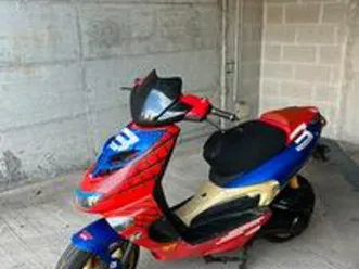 aprilia sr50 spiderman edition 2003