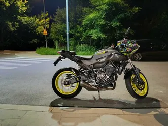 motocykl mt 07 2017 żólte fluo warszawa praga-pólnoc