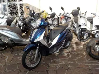 piaggio medley 150 anno 2019 blu/azzurro
