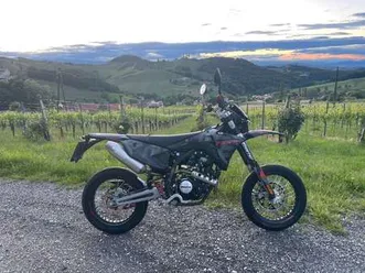 xmf 125 2024 limited edition (camouflage)