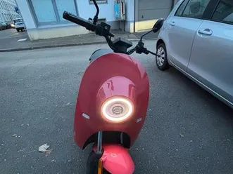 unu scooter pro 4kw elektroroller rot