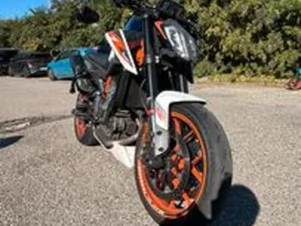ktm duke 890 r