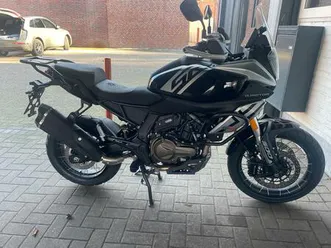 qj-motor srt 600 sx schwarz abs/antischlupf,sitz u. griffheizung