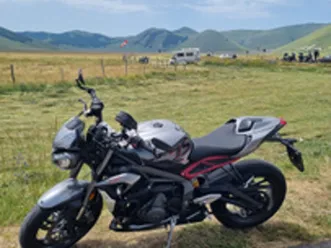 triumph street triple - 2022