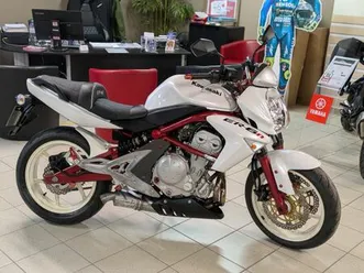 kawasaki er-6 2006 650 cm3 | moto roadster | 30 000 km | blanc | 80136 rivery