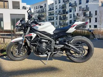triumph street triple 660s a2