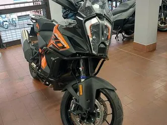 vendo ktm 1290 super adventure s (2022 - 25) usata a bologna (codice 9884014) - moto.it