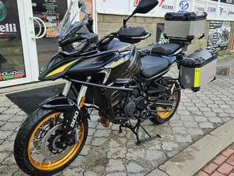 qj motor srt 900 sx, kufry zdarma, quickshifter, 70/35 kw, tempomat