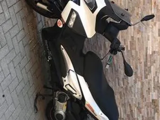 sr max 300 aprilia