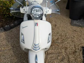 vespa 300 gts super inspektion neu (12/25)
