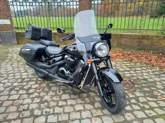 ② suzuki intruder c1500bt