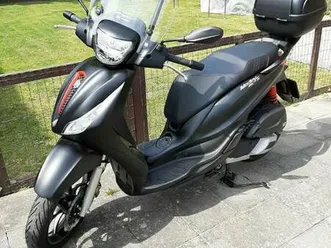 ② piaggio medley 125 nieuwstaat 250 km van 2022