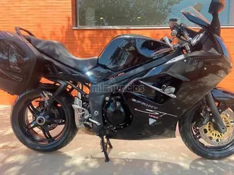 triumph - sprint st
