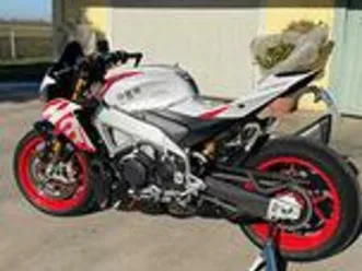 aprilia tuono v4 factory