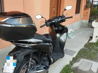 honda sh 125i compreso di antifurto con telecomando più parabre nero