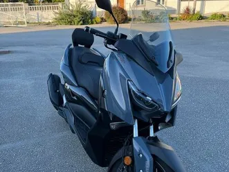yamaha x-max tech max 125