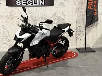 honda cb 750 hornet 2025