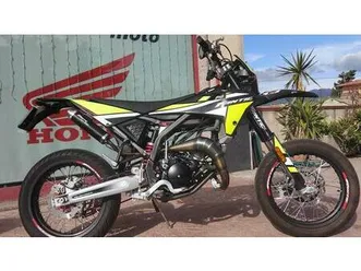 vendo fantic motor motard 50 performance 2t (2020) usata a catanzaro (codice 9884050) - moto.it