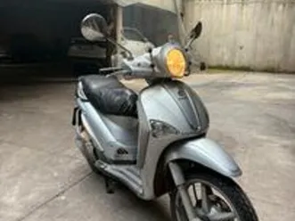 piaggio liberty 125
