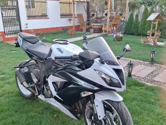 kawasaki zxr →
