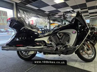 2009 victory vision tour pristine 9,000 mile's