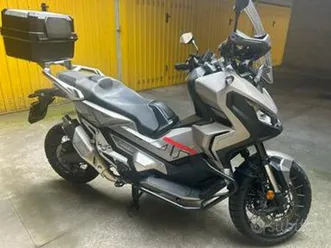x-adv 750 km 16900 anno 2019