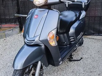skuter kymco like 125 cc 2014r. 5000km! kufer! bardzo ladny! lask
