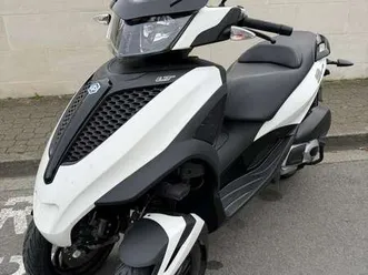 piaggio mp3 300