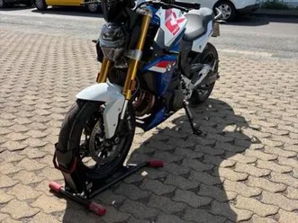 bmw f900r (tiefergelegt)