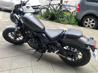honda rebel 500 dunkelgrau top zustand