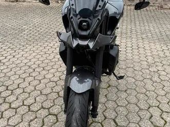 yamaha mt-09 2022, 15.000 km, schwarzes naked bike