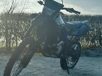 verkaufe yamaha wr 125r