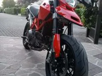 ducati hypermotard 1100 evo