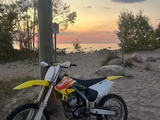 2004 rmz 250