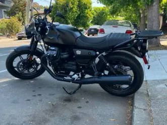 moto guzzi v7 stone 2023