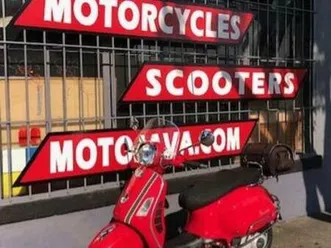 2007 vespa gts 250 red , touring , 6k miles , very sweet chrome pack