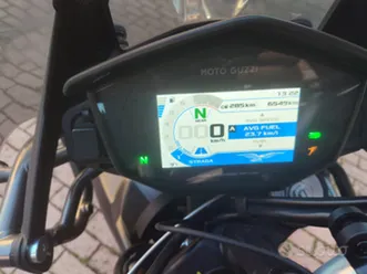 moto guzzi v85tt 2023 come nuova