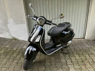 vespa gts 125 i.e. super abs - 4000 km - 1. hand