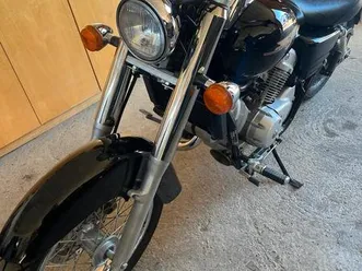 honda schadow 125 ccm. top zustand