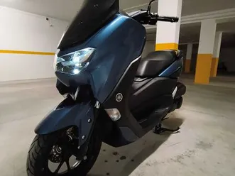yamaha nmax 125 cc (com garantia) + top case givi atouguia da baleia