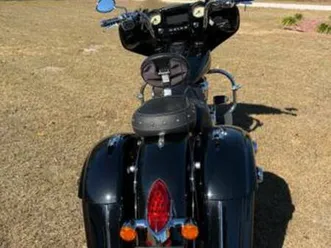 2017 indian chieftain metallic black