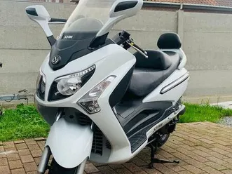 ② sym gts 125i in perfect staat