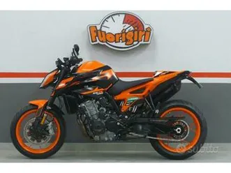 ktm 890 duke gp pari al nuovo