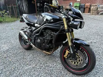 triumph speed triple 1050 abs nero