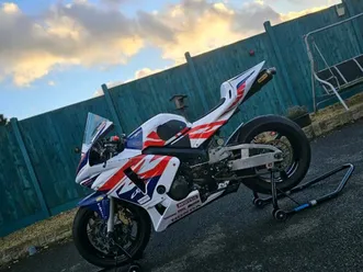 cbr 600rr track bike