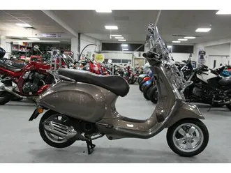 vespa primavera 50 touring erst 3.000 km!