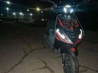 zip 4t in zeer goede staat gaat weg ivm auto rijbewijs — scooters | piaggio — marktplaats