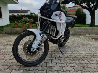 ducati desert x 2023 leiria, pousos, barreira e cortes