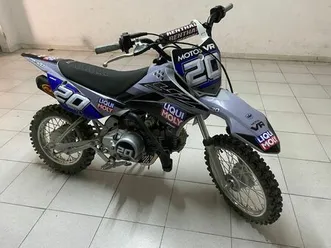 kawasaķi klx 110 de 2023 carcavelos e parede