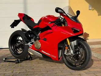 ducati panigale v4s
